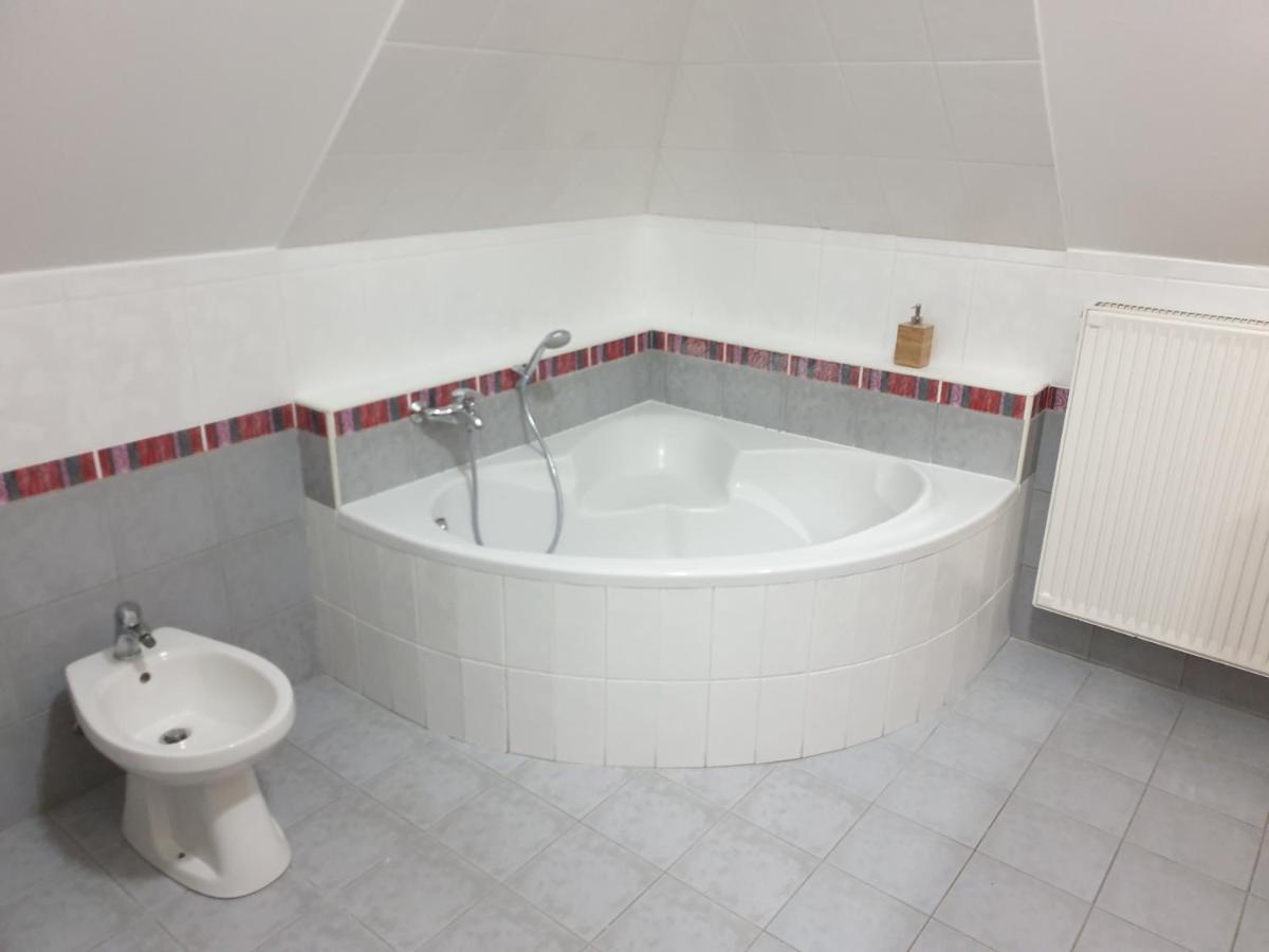 B6 Apartman 베스프렘 외부 사진